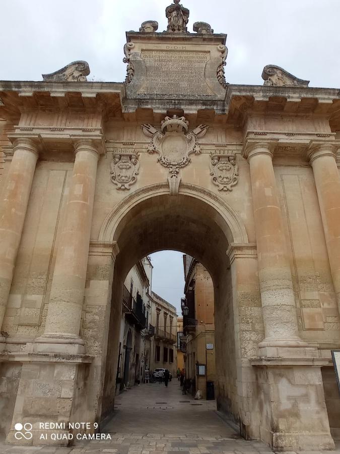 Vico Dei Panevino Vila Lecce Exterior foto